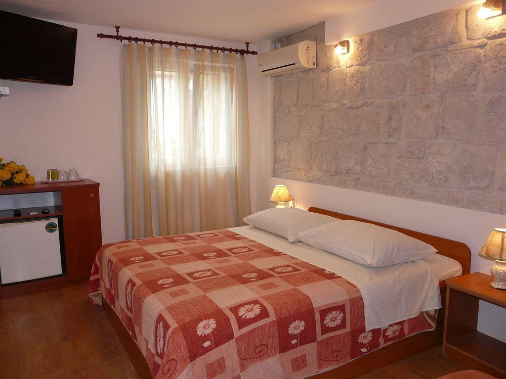 Guesthouse Pjaceta Сплит Екстериор снимка