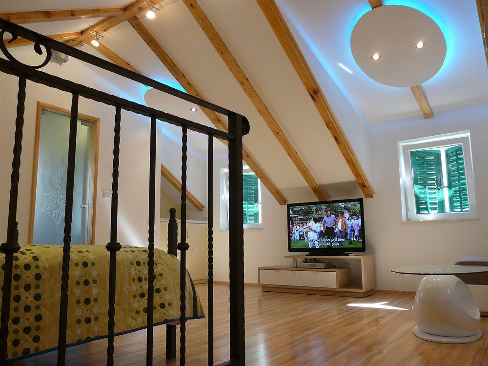 Guesthouse Pjaceta Сплит Екстериор снимка
