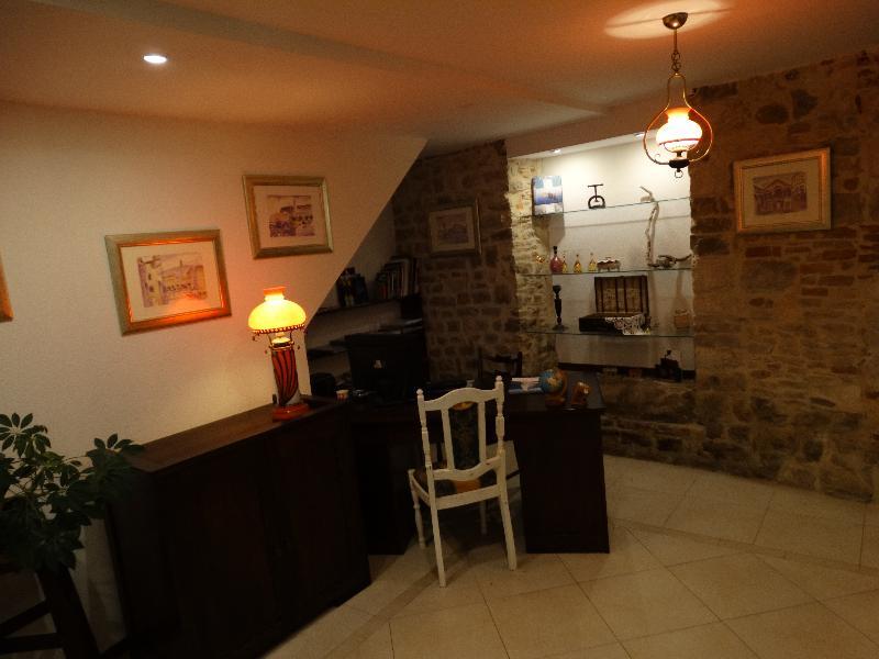 Guesthouse Pjaceta Сплит Екстериор снимка